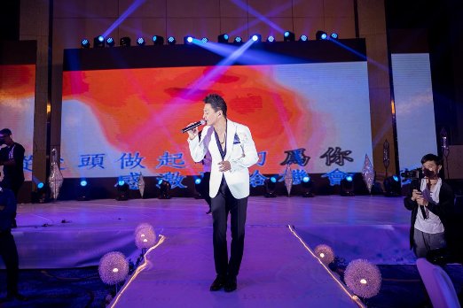 “展昭”何家劲出席亮相柏悦医疗集团名媛盛典