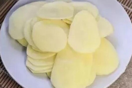 黑眼圈怎么去除？（这五个黑眼圈消除法靠谱）
